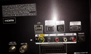 Jak podłączyć słuchawki do TV Samsung? Nawet bez gniazda!