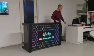 Twój wymarzony stół DJ-ski? Zrób go sam i oszczędź!