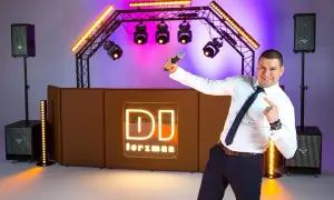 O co pytać DJ-a na wesele? Lista pytań, by wybrać idealnego!