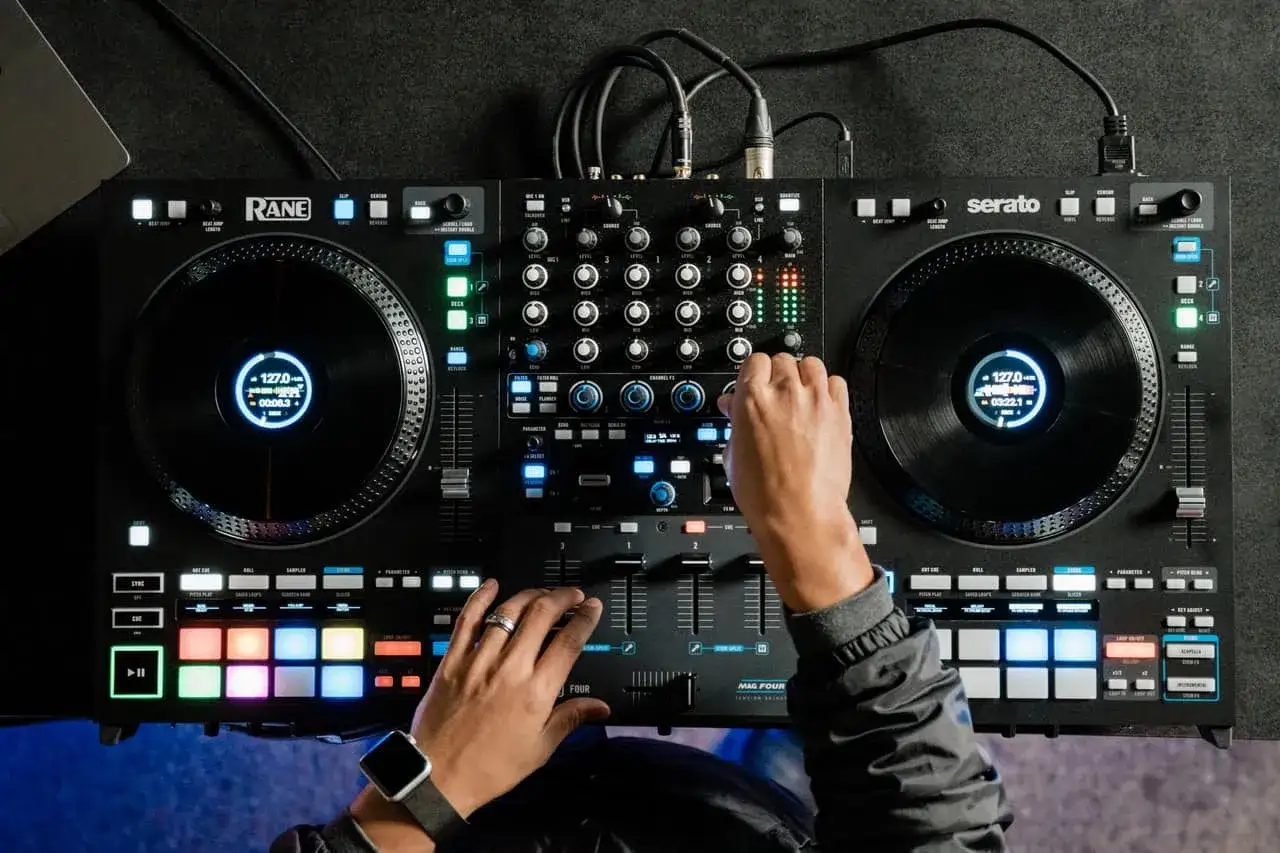 Kontroler DJ-ski dla początkującego